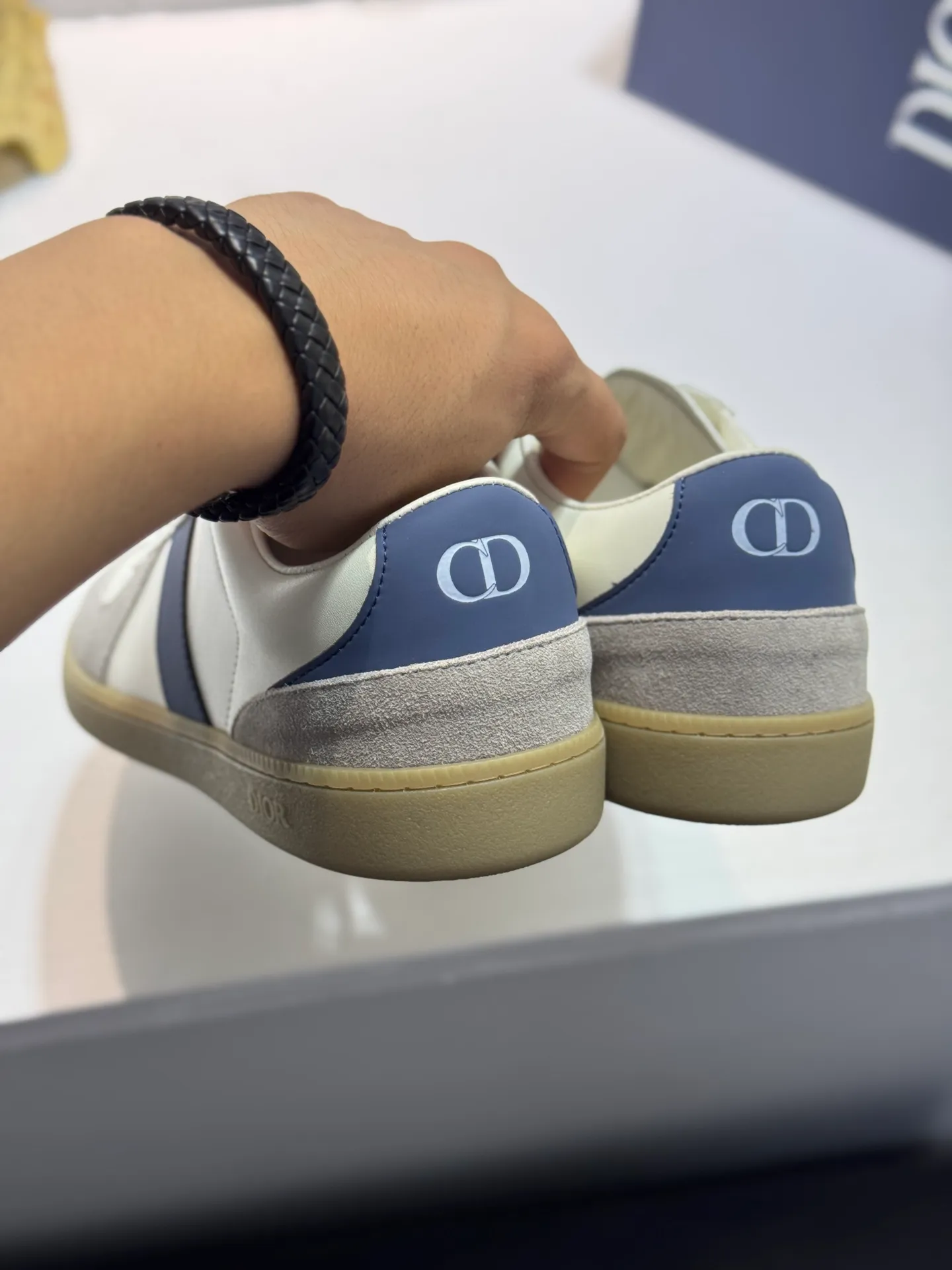 Men's Men's Shoes💰380【New Style】🎠🎠Dior🔍Top Purchasing Agency🇮🇹Di's hot style super popular sneakers are synchronized with the new product counters. The uppers are original Italian imported cowhide, the logo graphics are perfectly reproduced with complex craftsmanship necessary for fashionistas, and the imported soft sheepskin lining is Sole: The original sole is specially provided by the original factory. The exclusive movable molded sole is super comfortable. The original factory follows the order. 🔍🔍Multiple colors are available. You can enter and exit the counter at will. Welcome to compare. A must-have for trendy men. Code number: 38-44 (45 customized